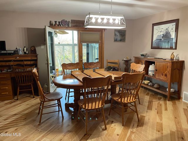 1033 Hudson Avenue, Stillwater, NY 12170