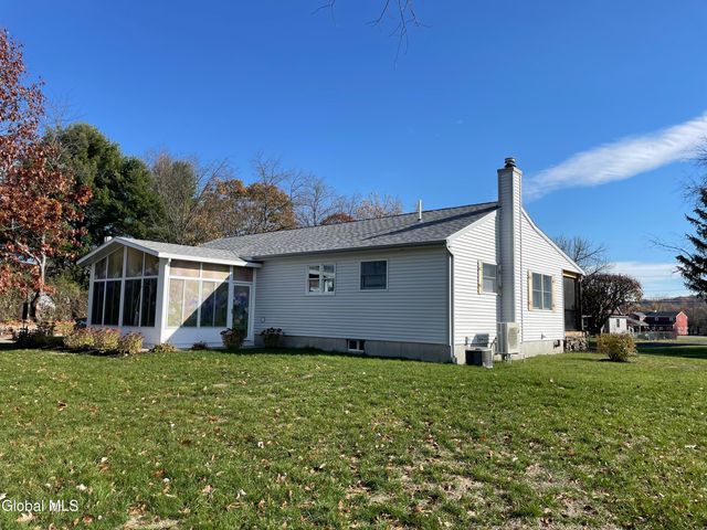 1033 Hudson Avenue, Stillwater, NY 12170