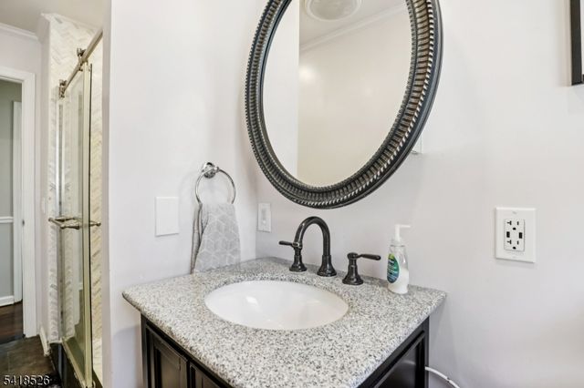 27 Borman Dr, Wanaque Boro, NJ 07465