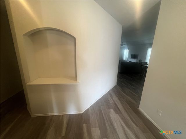 104 Green Jay Drive, Jarrell, TX 76537