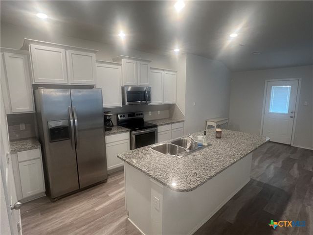 104 Green Jay Drive, Jarrell, TX 76537