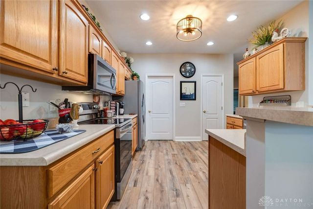 590 Carrick Drive, Dayton, OH 45458