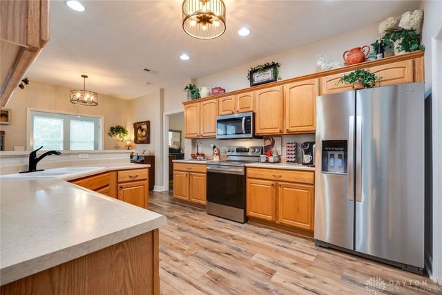 590 Carrick Drive, Dayton, OH 45458