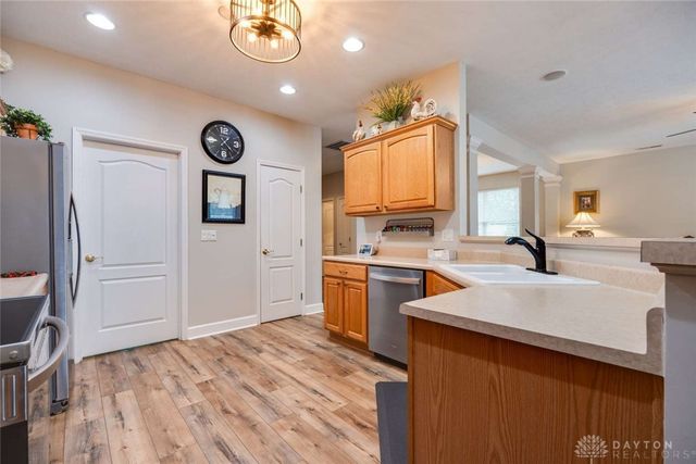 590 Carrick Drive, Dayton, OH 45458