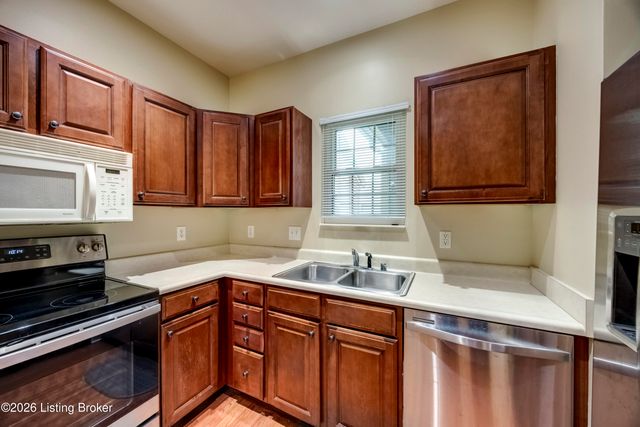 5034 Ardossan Square, Louisville, KY 40241