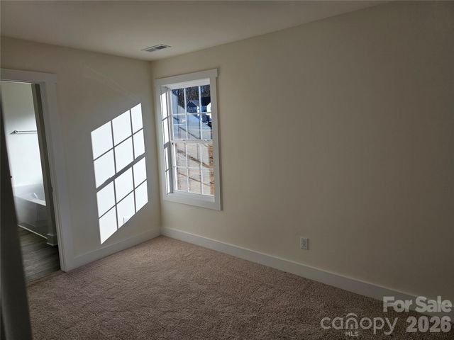 109 Crew Lane, Black Mountain, NC 28711