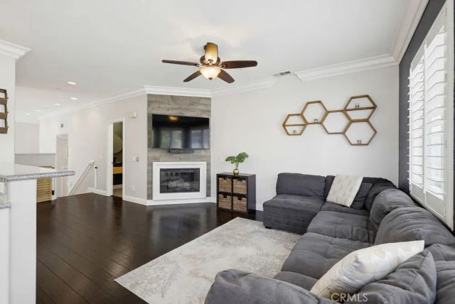 392 W Linden Drive, Orange, CA 92865