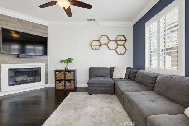 392 W Linden Drive, Orange, CA 92865