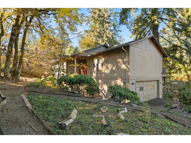 16081 PEARCY St, Lake Oswego, OR 97034