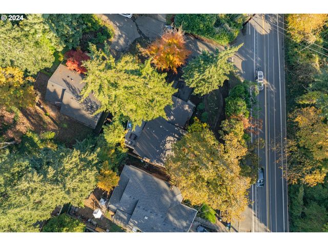 16081 PEARCY St, Lake Oswego, OR 97034