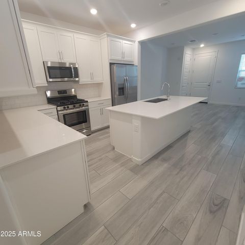 4077 S Sabrina Drive Unit 30, Chandler, AZ 85248