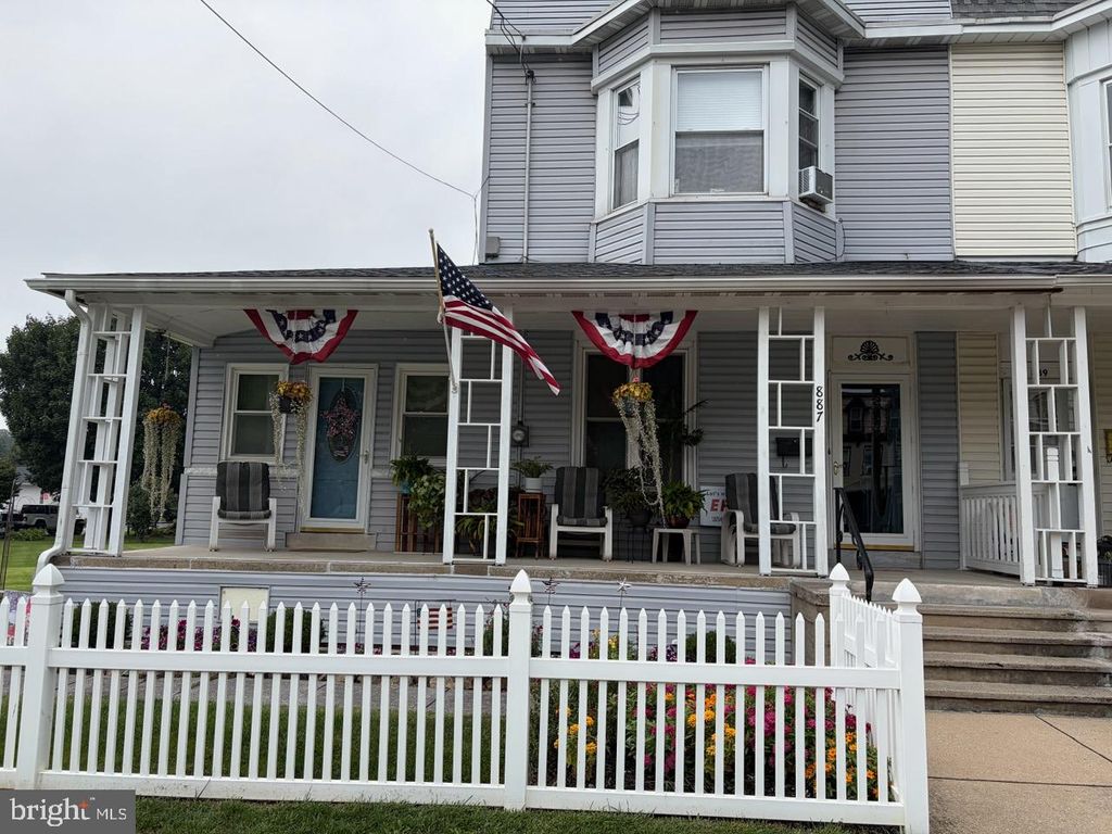 887 E LEHMAN ST, Lebanon, PA 17046