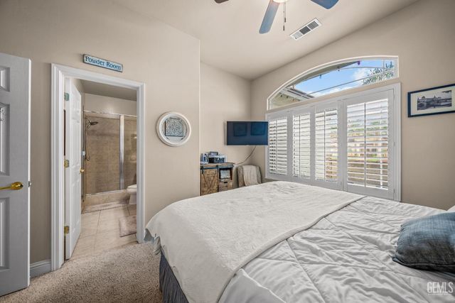 15357 Chateau Montelena Drive, Bakersfield, CA 93314