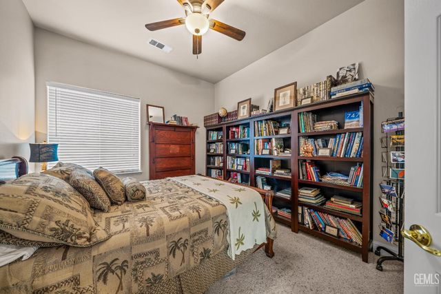 15357 Chateau Montelena Drive, Bakersfield, CA 93314