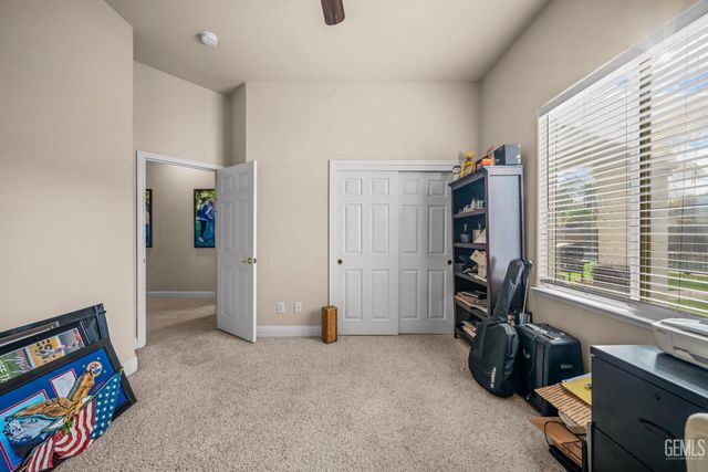 15357 Chateau Montelena Drive, Bakersfield, CA 93314