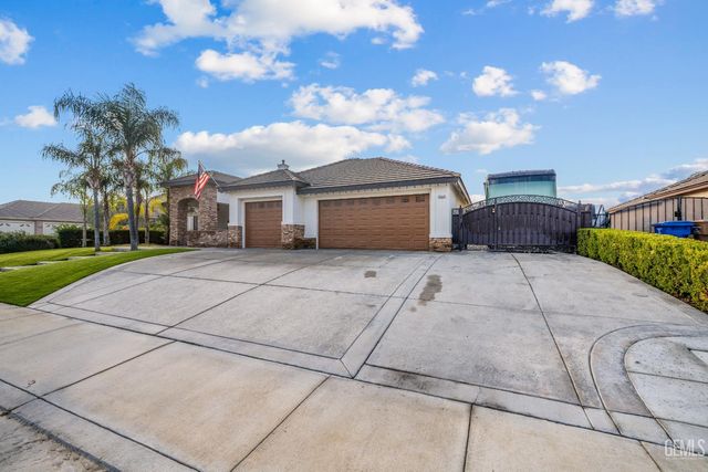 15357 Chateau Montelena Drive, Bakersfield, CA 93314