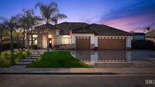15357 Chateau Montelena Drive, Bakersfield, CA 93314