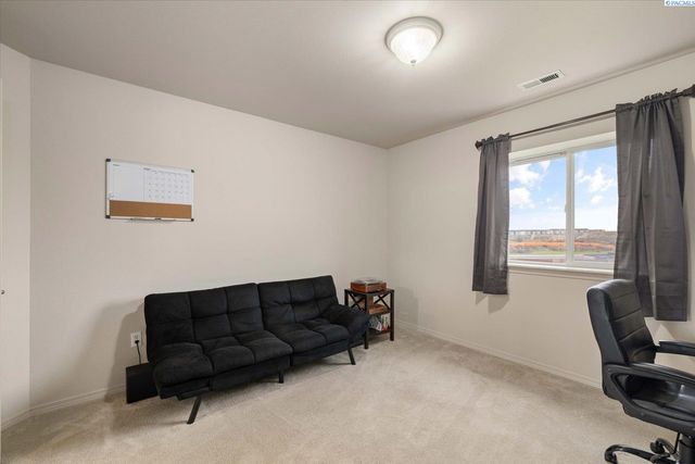 6018 Mia Lane, Pasco, WA 99301