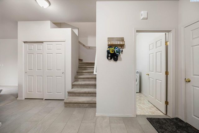 6018 Mia Lane, Pasco, WA 99301