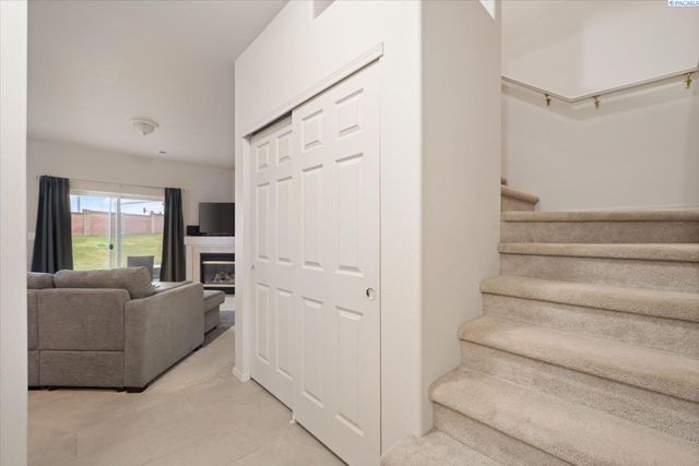 6018 Mia Lane, Pasco, WA 99301