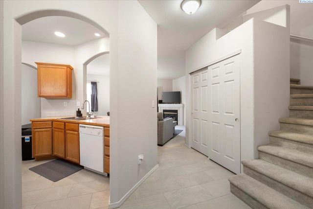 6018 Mia Lane, Pasco, WA 99301