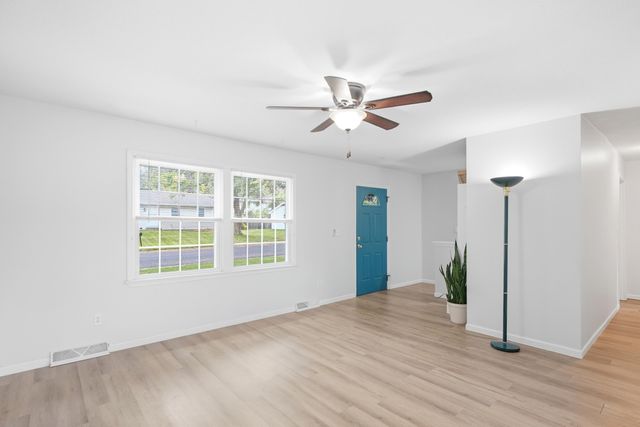 2505 GLENN DR, Columbia, MO 65202
