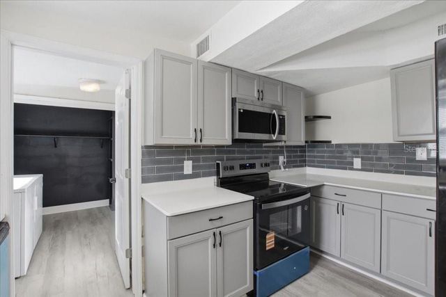 3014 PINEDALE AVENUE, Lakeland, FL 33803