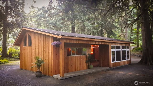 423 Lords Lake Loop, Quilcene, WA 98376