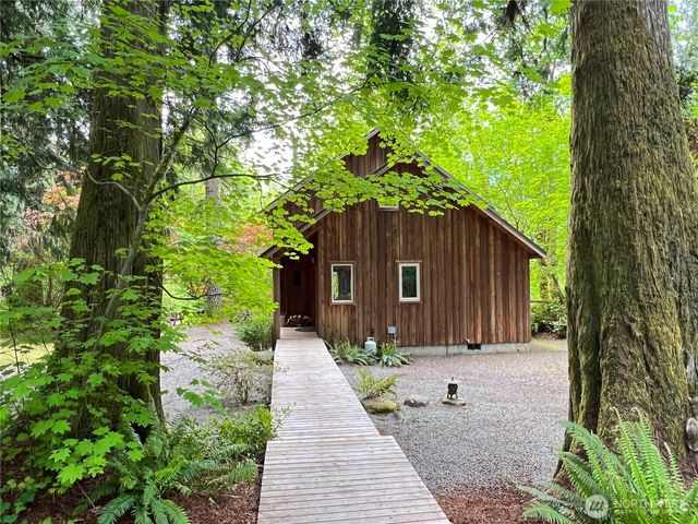 423 Lords Lake Loop, Quilcene, WA 98376