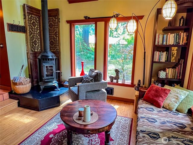 423 Lords Lake Loop, Quilcene, WA 98376