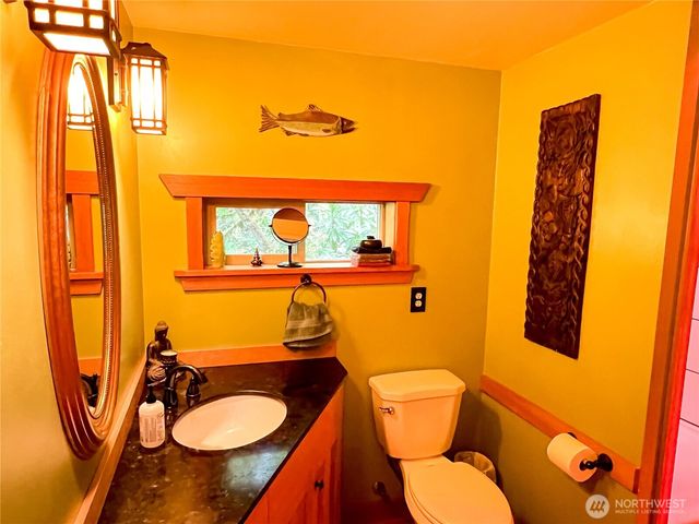 423 Lords Lake Loop, Quilcene, WA 98376