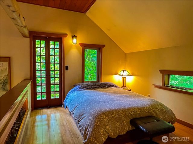 423 Lords Lake Loop, Quilcene, WA 98376