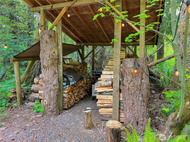 423 Lords Lake Loop, Quilcene, WA 98376