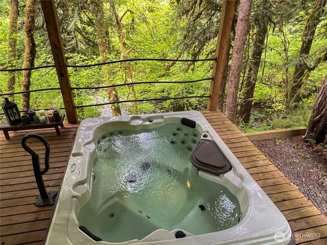 423 Lords Lake Loop, Quilcene, WA 98376