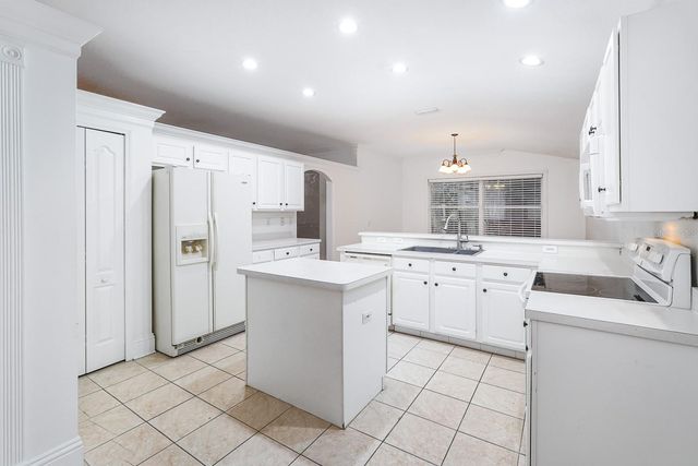 295 FAREHAM DRIVE, Venice, FL 34293