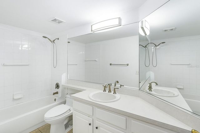 295 FAREHAM DRIVE, Venice, FL 34293