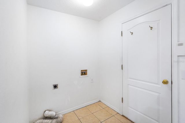 295 FAREHAM DRIVE, Venice, FL 34293