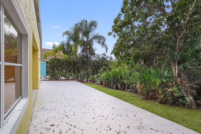 295 FAREHAM DRIVE, Venice, FL 34293