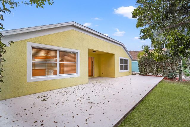 295 FAREHAM DRIVE, Venice, FL 34293