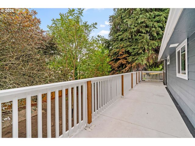 1858 W NOB HILL St, Salem, OR 97302