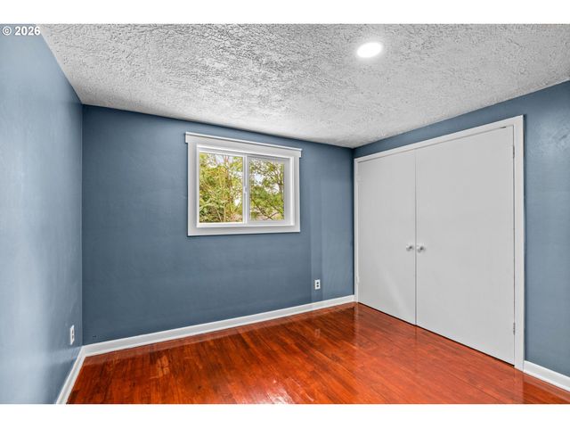 1858 W NOB HILL St, Salem, OR 97302