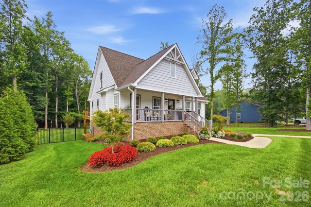 136 Maplewood Court, Hudson, NC 28638