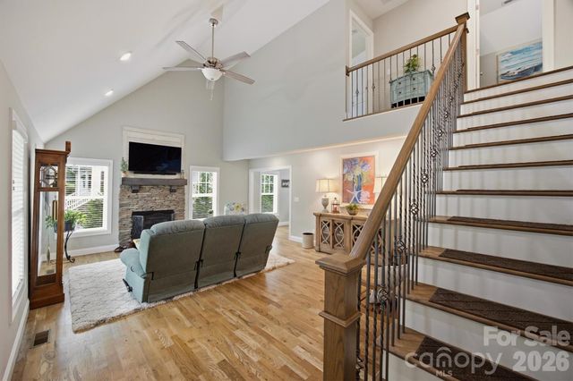 136 Maplewood Court, Hudson, NC 28638