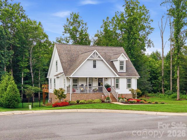 136 Maplewood Court, Hudson, NC 28638