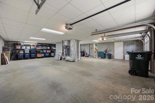 136 Maplewood Court, Hudson, NC 28638