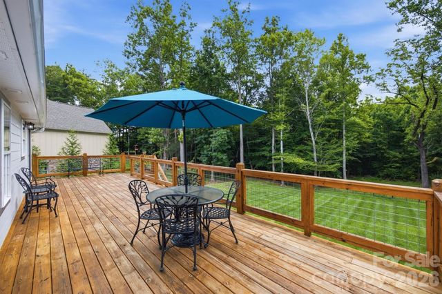 136 Maplewood Court, Hudson, NC 28638