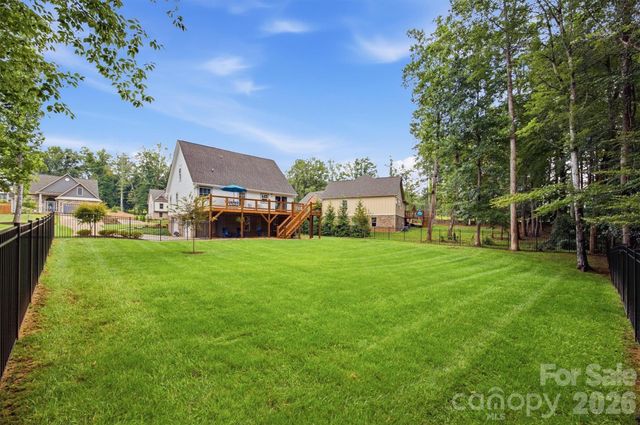 136 Maplewood Court, Hudson, NC 28638