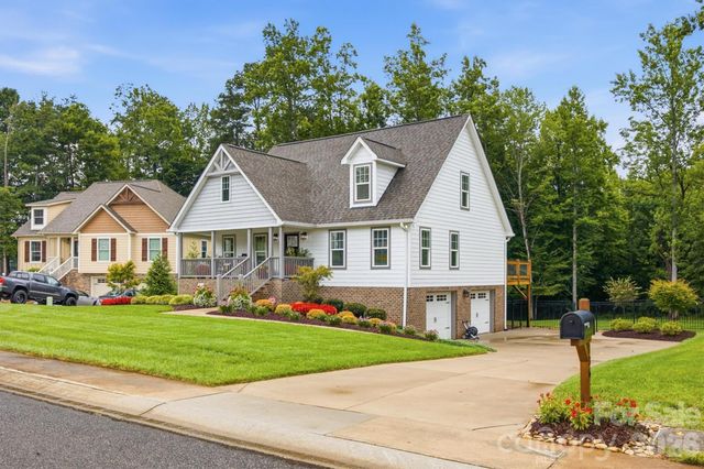 136 Maplewood Court, Hudson, NC 28638