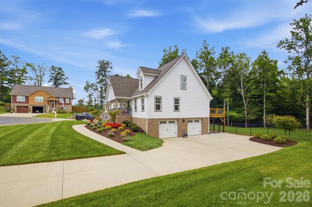 136 Maplewood Court, Hudson, NC 28638