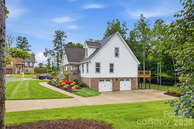 136 Maplewood Court, Hudson, NC 28638